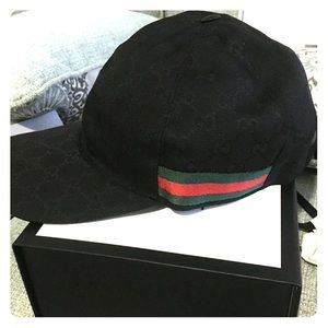 Black Gucci ball cap